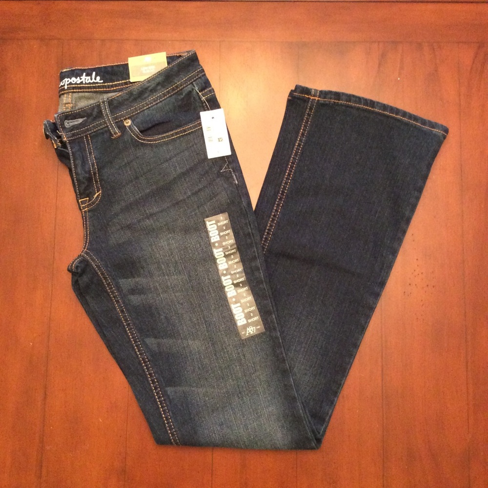 NWT Aeropostale Chelsea Boot